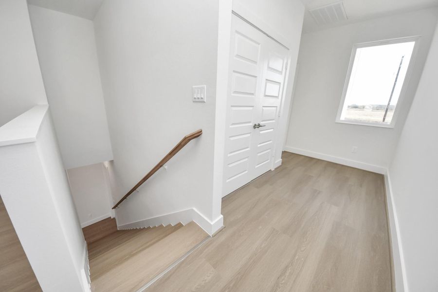 Spacious, unfurnished interior of a new home in Piccolina, Houston (Image 38).