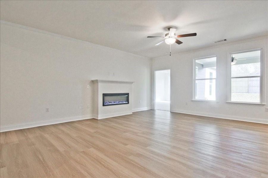 Spacious, unfurnished interior of a new home in Cooper's Walk, Loganville (Image 27).