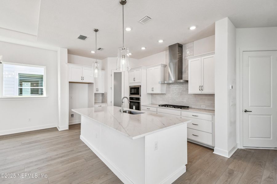 Furnished interior view inside a new home in Crosswinds 40’, Ponte Vedra (Image 7).