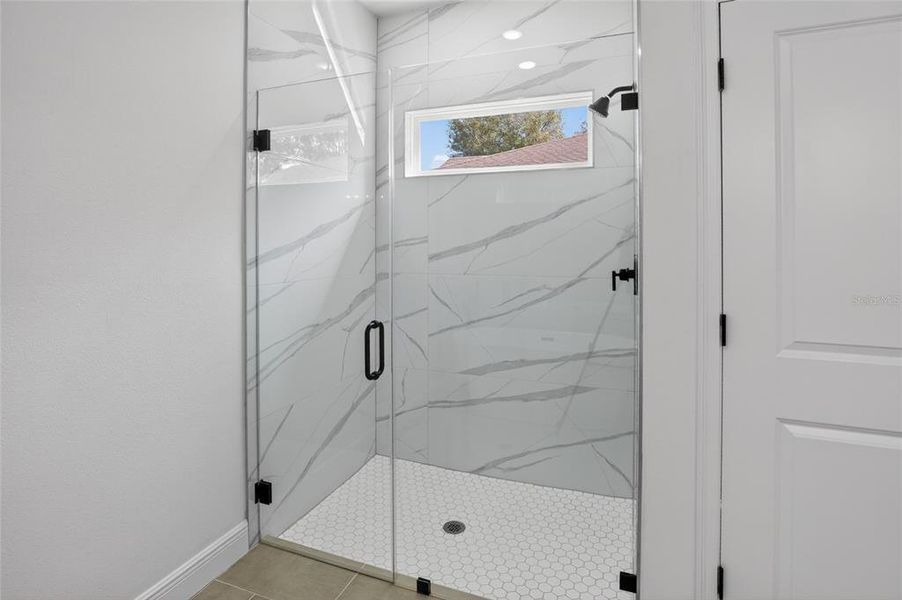 Spacious, unfurnished interior of a new home in , Citrus Springs (Image 20).
