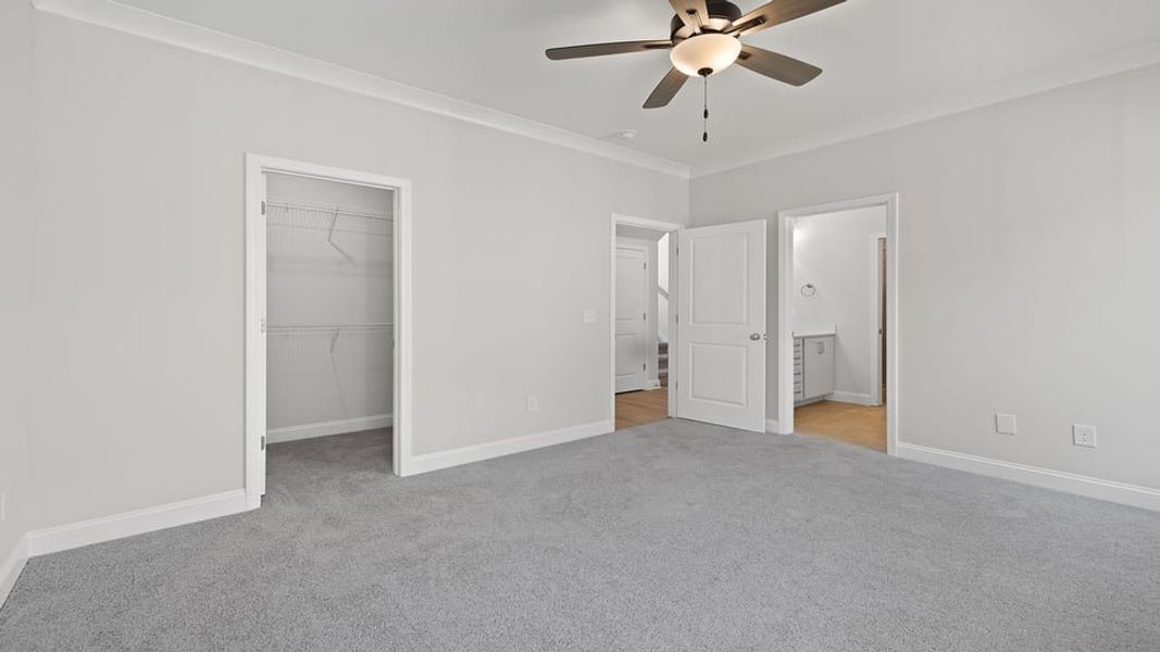 Spacious, unfurnished interior of a new home in Sunset Summits, Spartanburg (Image 21).