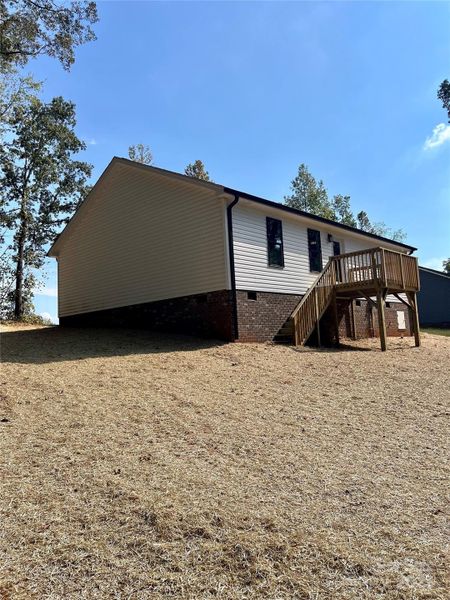 Exterior details and patio area of a home in , Statesville (Image 12).