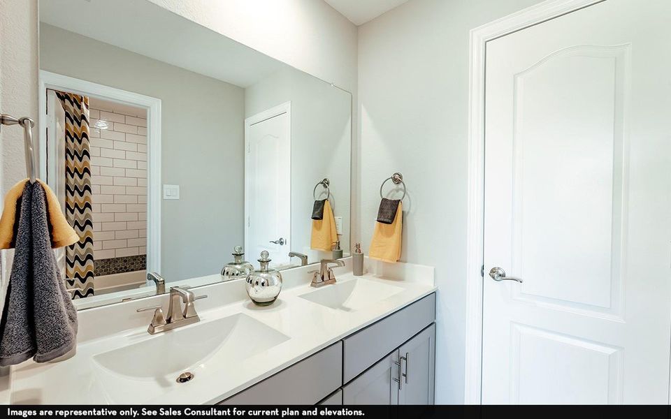 Furnished interior view inside a new home in Martha's Vineyard, Alvin (Image 21).