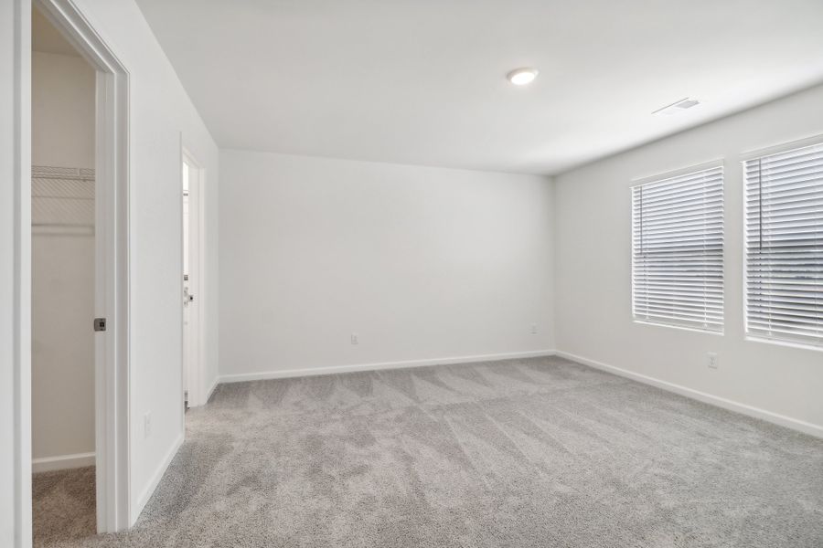Representative unfurnished interior of a home built from the Kingston ll by Great Southern Homes in Portrait Hills, Aiken (Image 34).