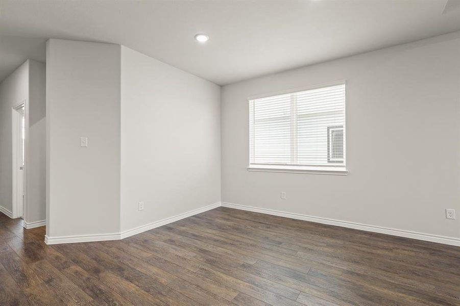 Spacious, unfurnished interior of a new home in Sycamore Landing, Fort Worth (Image 18). Spacious, unfurnished interior of a new home in Sycamore Landing, Fort Worth (Image 18).