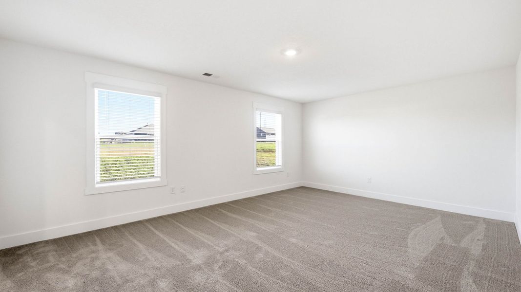 Spacious, unfurnished interior of a new home in Fieldcrest Acres, Blountville (Image 16).