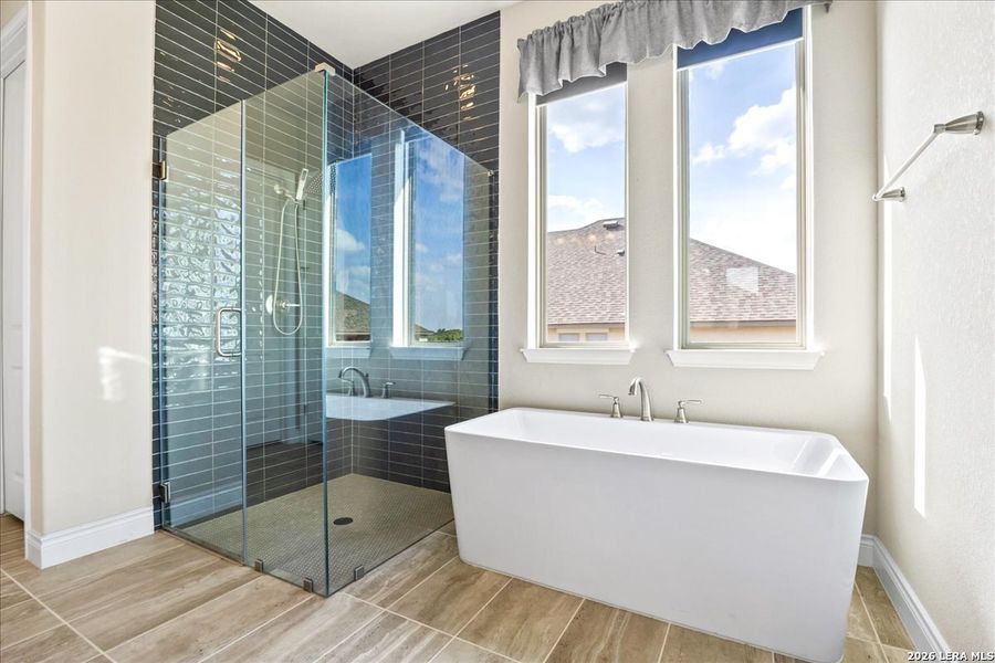 Furnished interior view inside a new home in , Bulverde (Image 12).