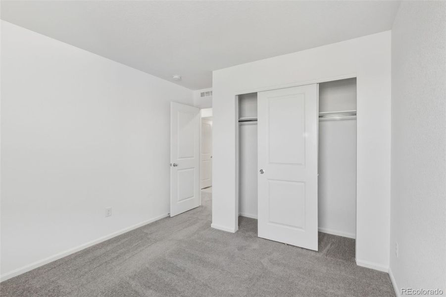 Spacious, unfurnished interior of a new home in Windler, Aurora (Image 18).