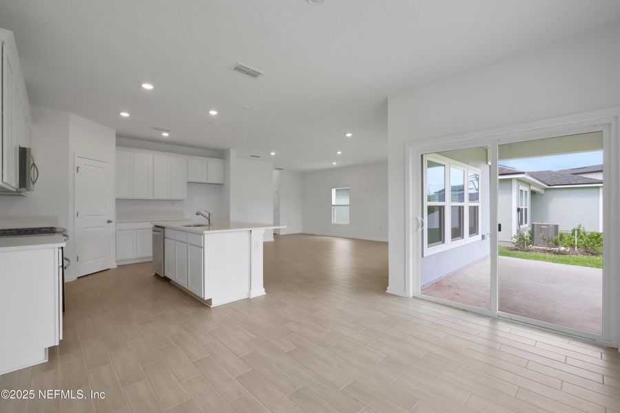 Image 35 of a home in Cordova Palms.