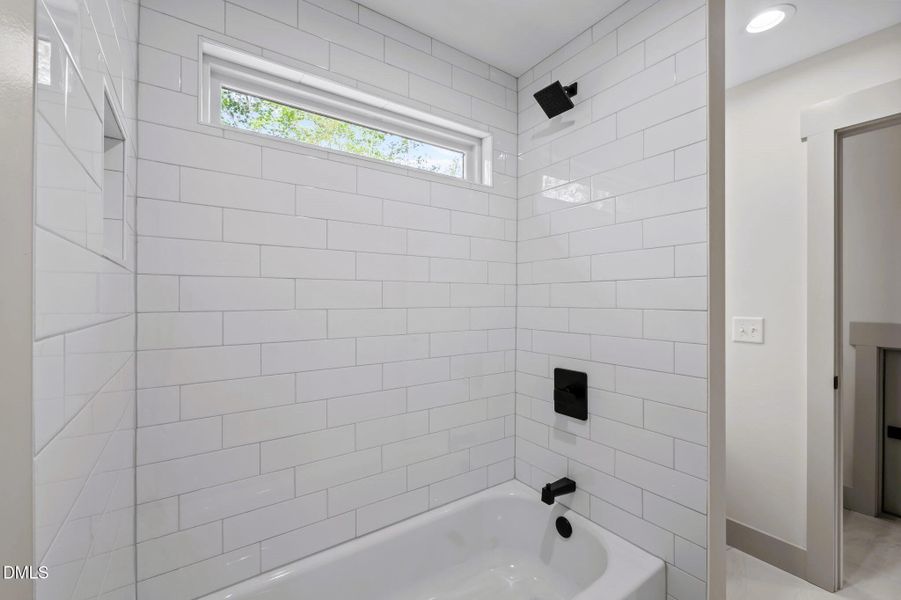 29 Upstairs bath shower