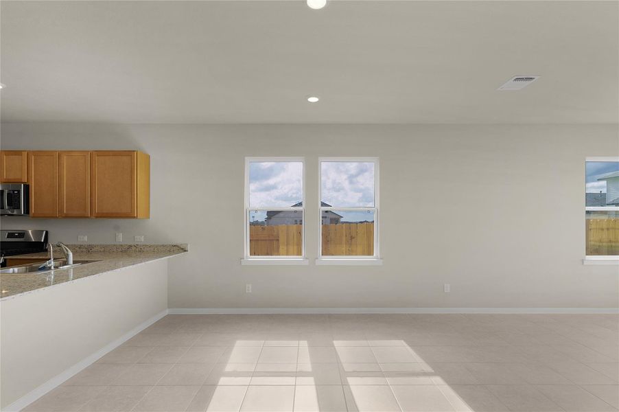 *PHOTO IS REPRESENTATIVE OF FLOORPLAN ONLY* *PHOTO IS REPRESENTATIVE OF FLOORPLAN ONLY*