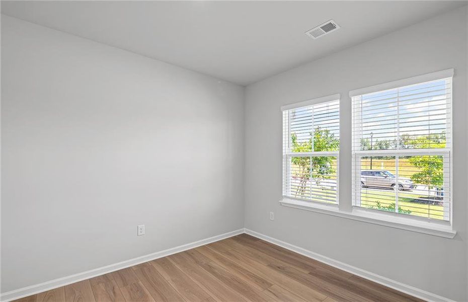 Spacious, unfurnished interior of a new home in Anderson Point, McDonough (Image 16).