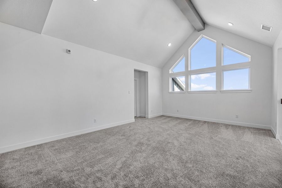 Spacious, unfurnished interior of a new home in Austin Point, Richmond (Image 9).