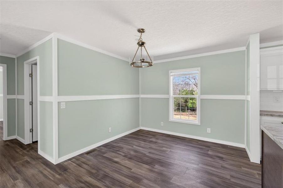 Spacious, unfurnished interior of a new home in , Oxford (Image 30).