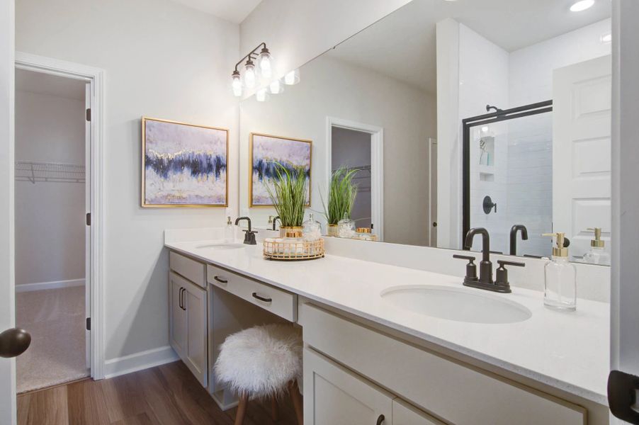 Representative furnished interior of a home built from the Harrison by Ashton Woods in Tea Farm: Presidents Series, Ravenel (Image 25).