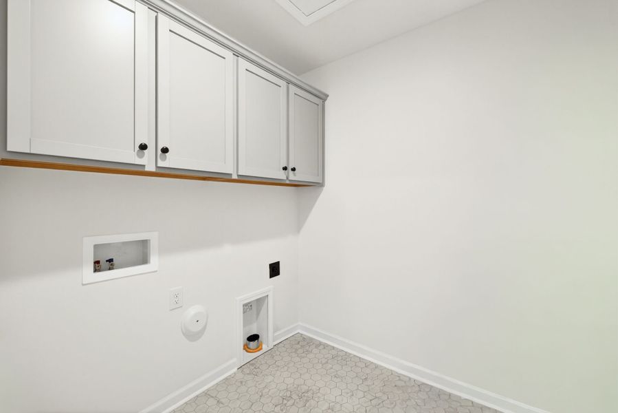 Spacious, unfurnished interior of a new home in Edgewater - Lakeview Point, Lancaster (Image 22). Spacious, unfurnished interior of a new home in Edgewater - Lakeview Point, Lancaster (Image 22).