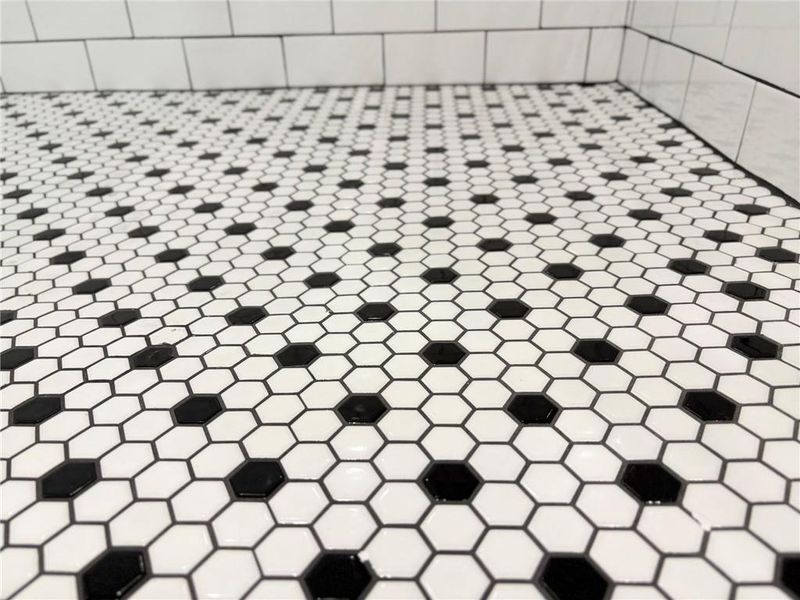 Spacious, unfurnished interior of a new home in , Atlanta (Image 9).