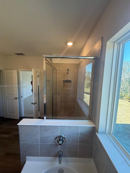 Close-up of interior finishes inside a home in , Land O' Lakes (Image 8).