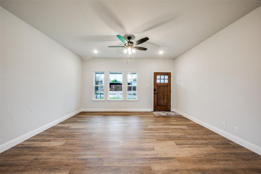 Spacious, unfurnished interior of a new home in , Whitesboro (Image 17). Spacious, unfurnished interior of a new home in , Whitesboro (Image 17).