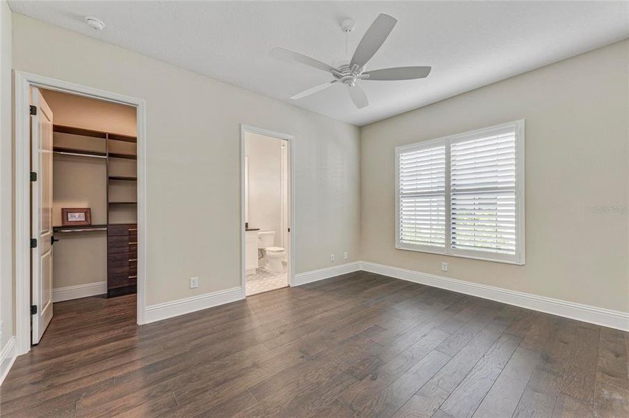 Spacious, unfurnished interior of a new home in The Alcove at Waterside, Sarasota (Image 49). Spacious, unfurnished interior of a new home in The Alcove at Waterside, Sarasota (Image 49).