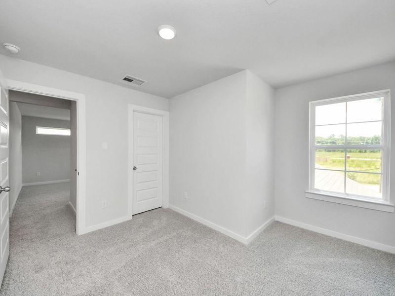 Spacious, unfurnished interior of a new home in Liberty Estates, Cleveland (Image 33).