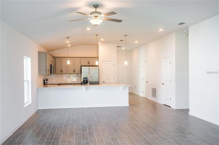 Spacious, unfurnished interior of a new home in , Punta Gorda (Image 21).