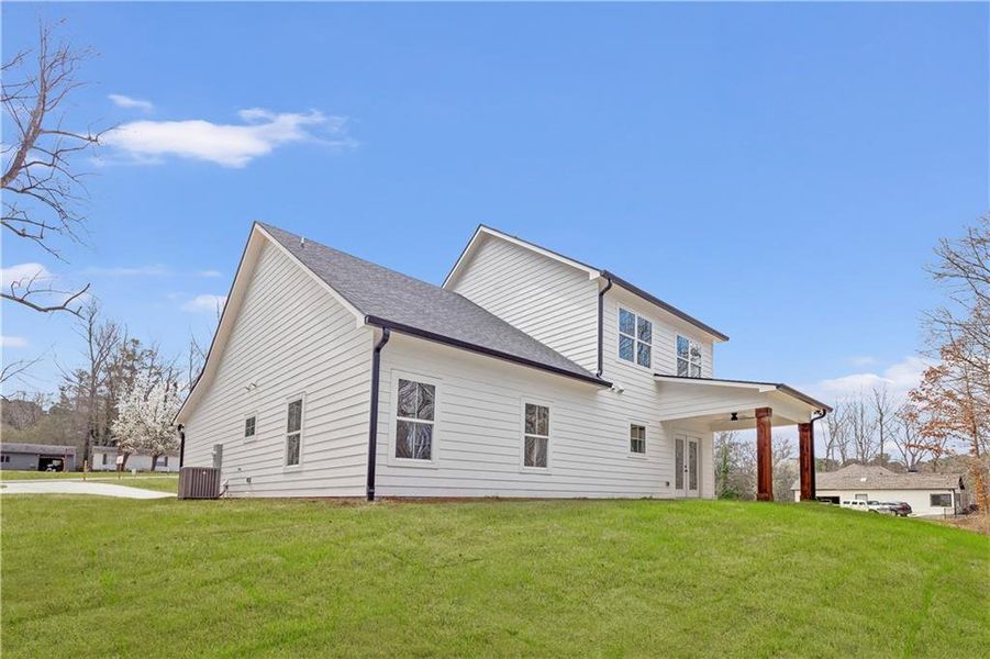 Exterior details and patio area of a home in , Dallas (Image 25).