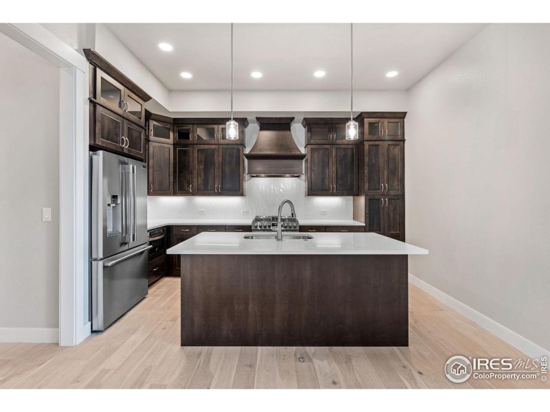 Well-designed kitchen with ample counterspace and cabinets.