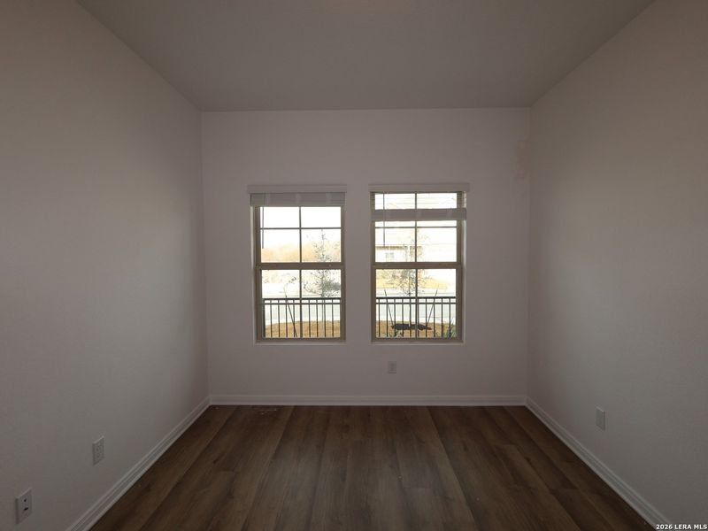 Spacious, unfurnished interior of a new home in Agave, San Antonio (Image 16).