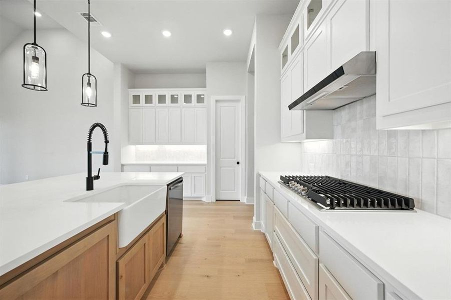 Furnished interior view inside a new home in Thompson Farms: 60ft. lots, Van Alstyne (Image 9). Furnished interior view inside a new home in Thompson Farms: 60ft. lots, Van Alstyne (Image 9).