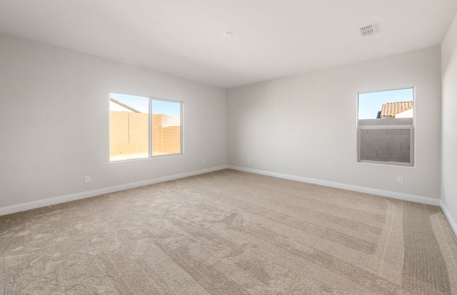 Spacious, unfurnished interior of a new home in Parkside at Anthem at Merrill Ranch, Florence (Image 20).