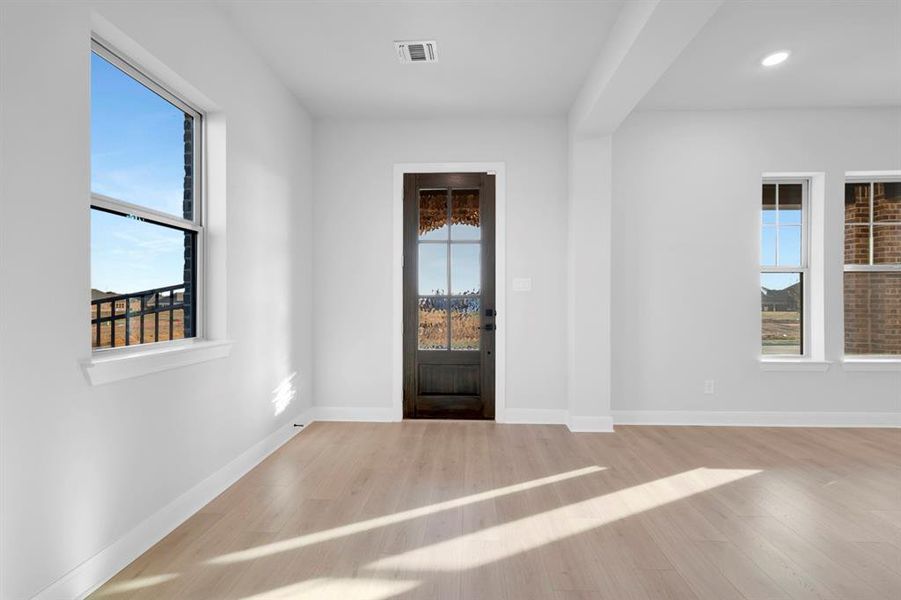 Spacious, unfurnished interior of a new home in Elements at Viridian - Traditional Series, Arlington (Image 19).