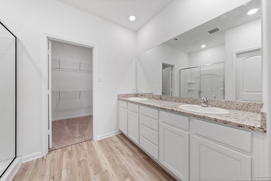 Image 23 of a home in Rosewood Estates.