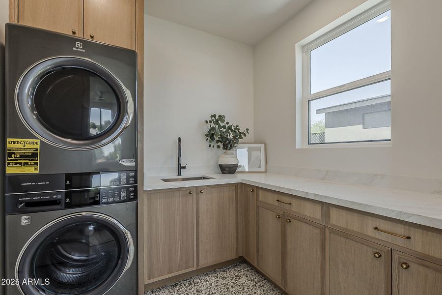 65-web-or-mls-Piccadilly-65 65-web-or-mls-Piccadilly-65