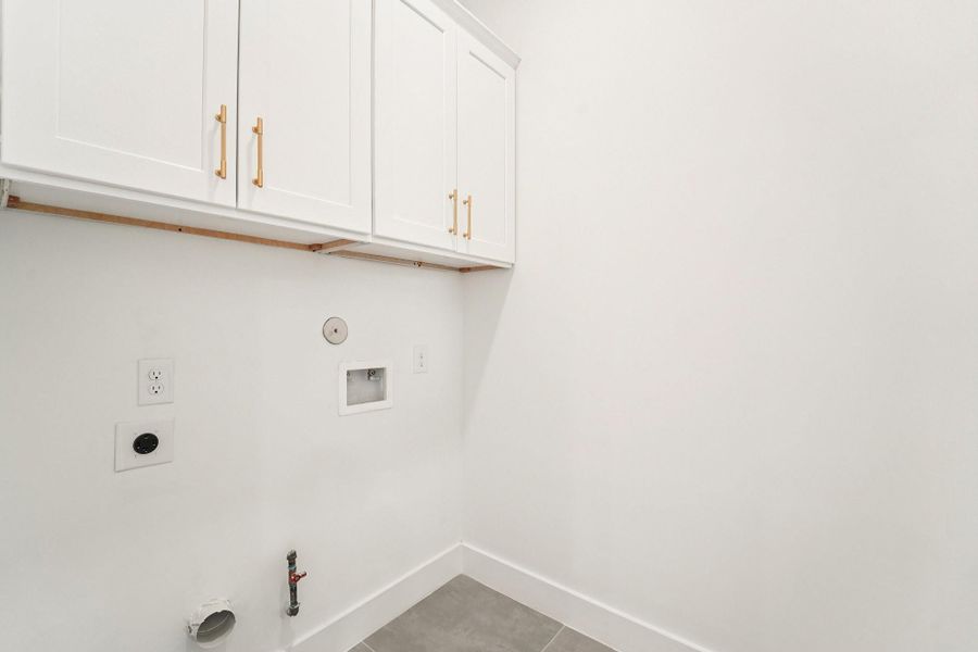 Spacious, unfurnished interior of a new home in , Houston (Image 31).