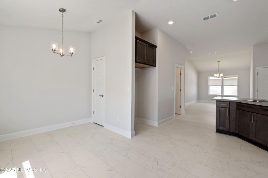 Spacious, unfurnished interior of a new home in Summerglen, Jacksonville (Image 44).