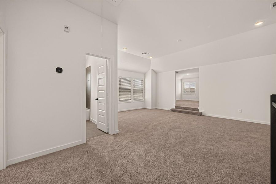 Spacious, unfurnished interior of a new home in Foxtail Palms, Manvel (Image 43). Spacious, unfurnished interior of a new home in Foxtail Palms, Manvel (Image 43).