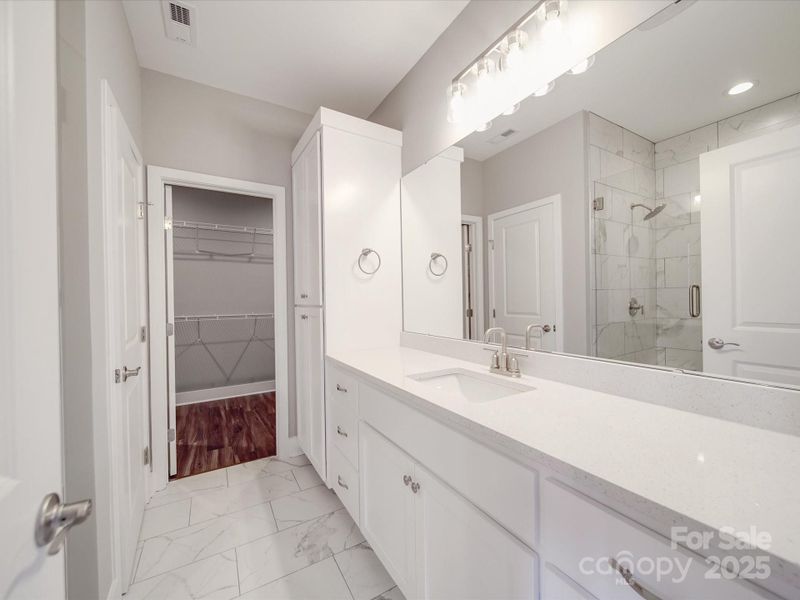 Image 46 of a home in .