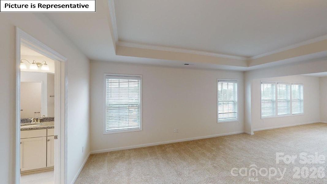 Spacious, unfurnished interior of a new home in Sylvan Creek, Denver (Image 18).