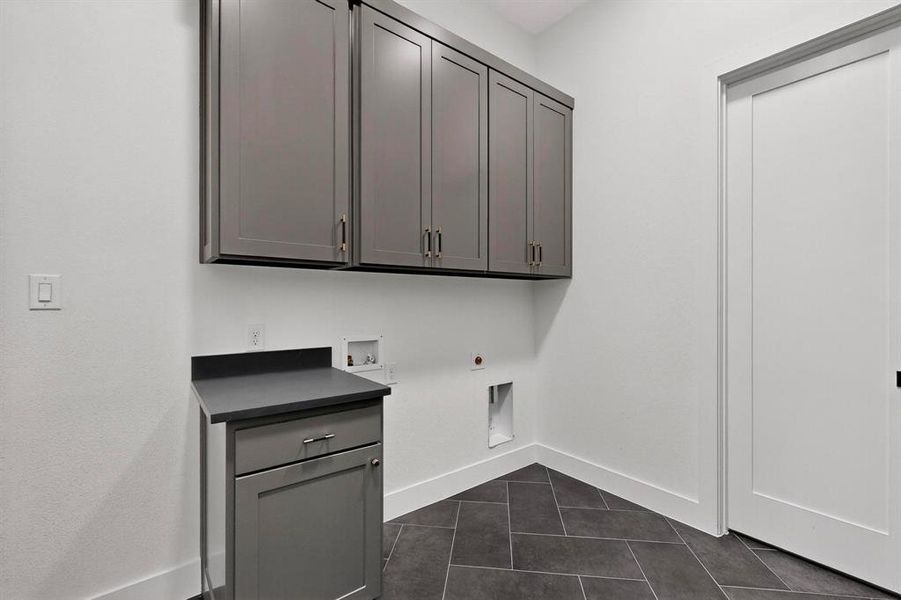 Furnished interior view inside a new home in , Arlington (Image 19).