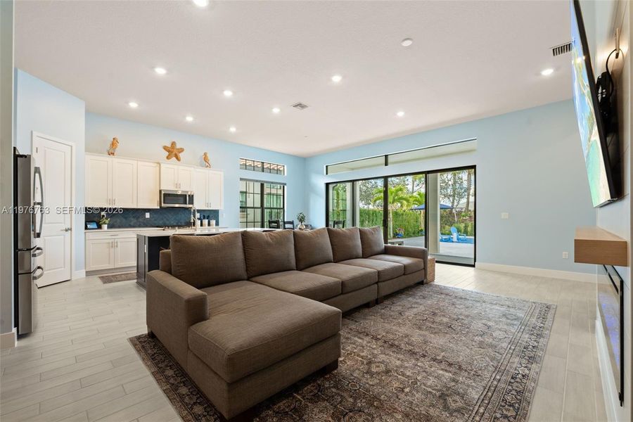 Furnished interior view inside a new home in , Parkland (Image 7).