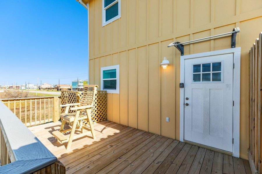 Stairs are on the bayside Stairs are on the bayside