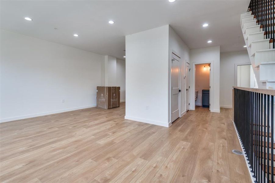 Spacious, unfurnished interior of a new home in , Irving (Image 28).