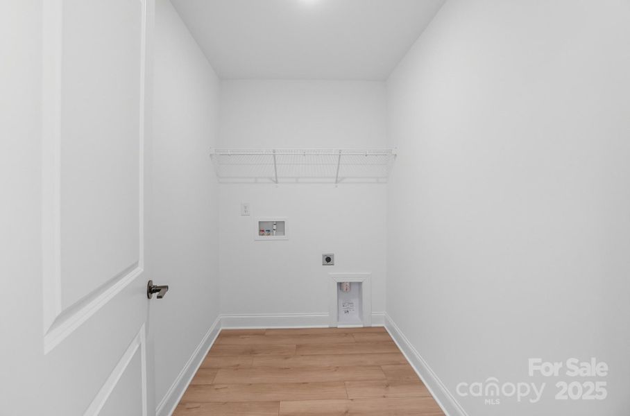 Spacious, unfurnished interior of a new home in Summerlin, Mooresville (Image 21). Spacious, unfurnished interior of a new home in Summerlin, Mooresville (Image 21).