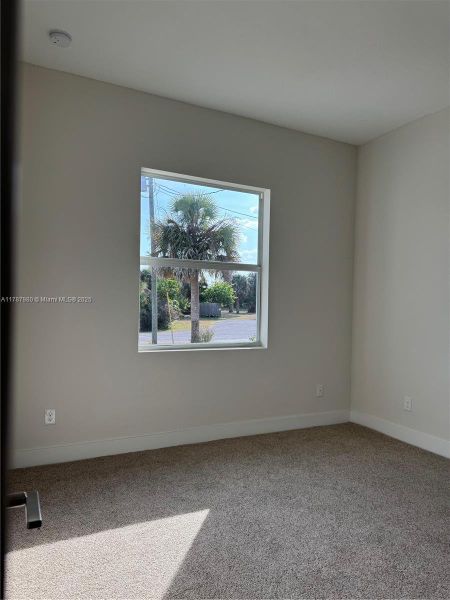 Spacious, unfurnished interior of a new home in , Labelle (Image 21).