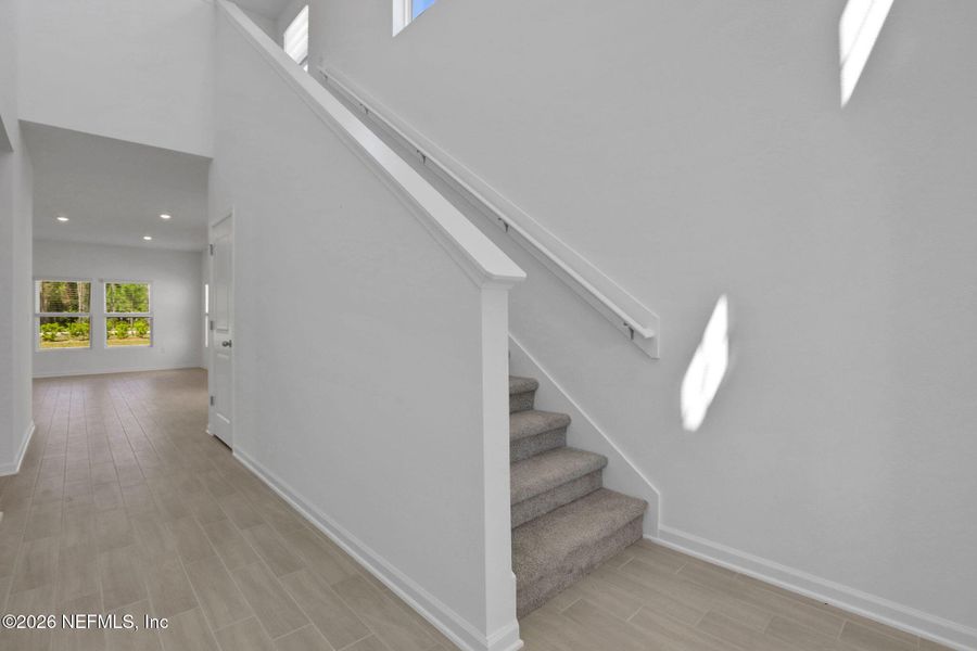 Spacious, unfurnished interior of a new home in Amberly, Green Cove Springs (Image 43).