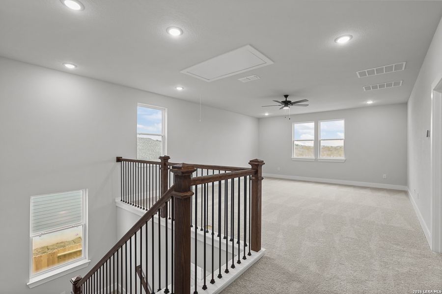 Spacious, unfurnished interior of a new home in Homestead, Schertz (Image 37).