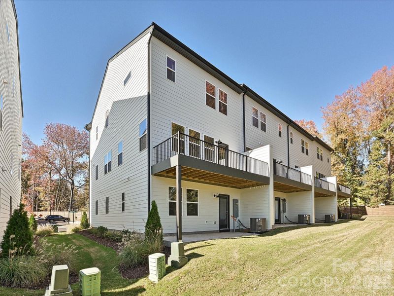 2 Outdoor Living Spaces 2 Outdoor Living Spaces