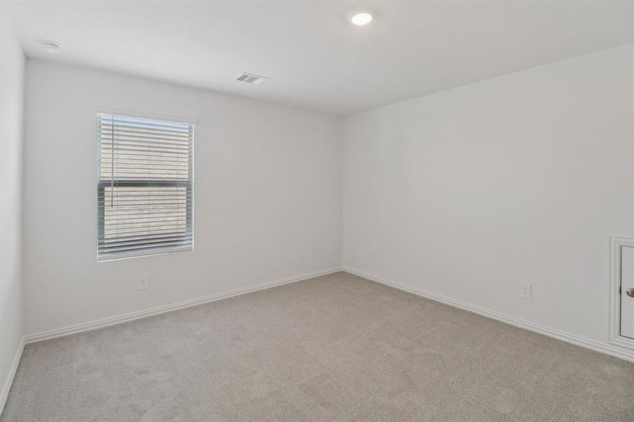 Spacious, unfurnished interior of a new home in Southridge - Signature Series, Princeton (Image 32). Spacious, unfurnished interior of a new home in Southridge - Signature Series, Princeton (Image 32).