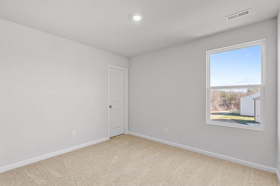 Spacious, unfurnished interior of a new home in Bell West, Kernersville (Image 29).